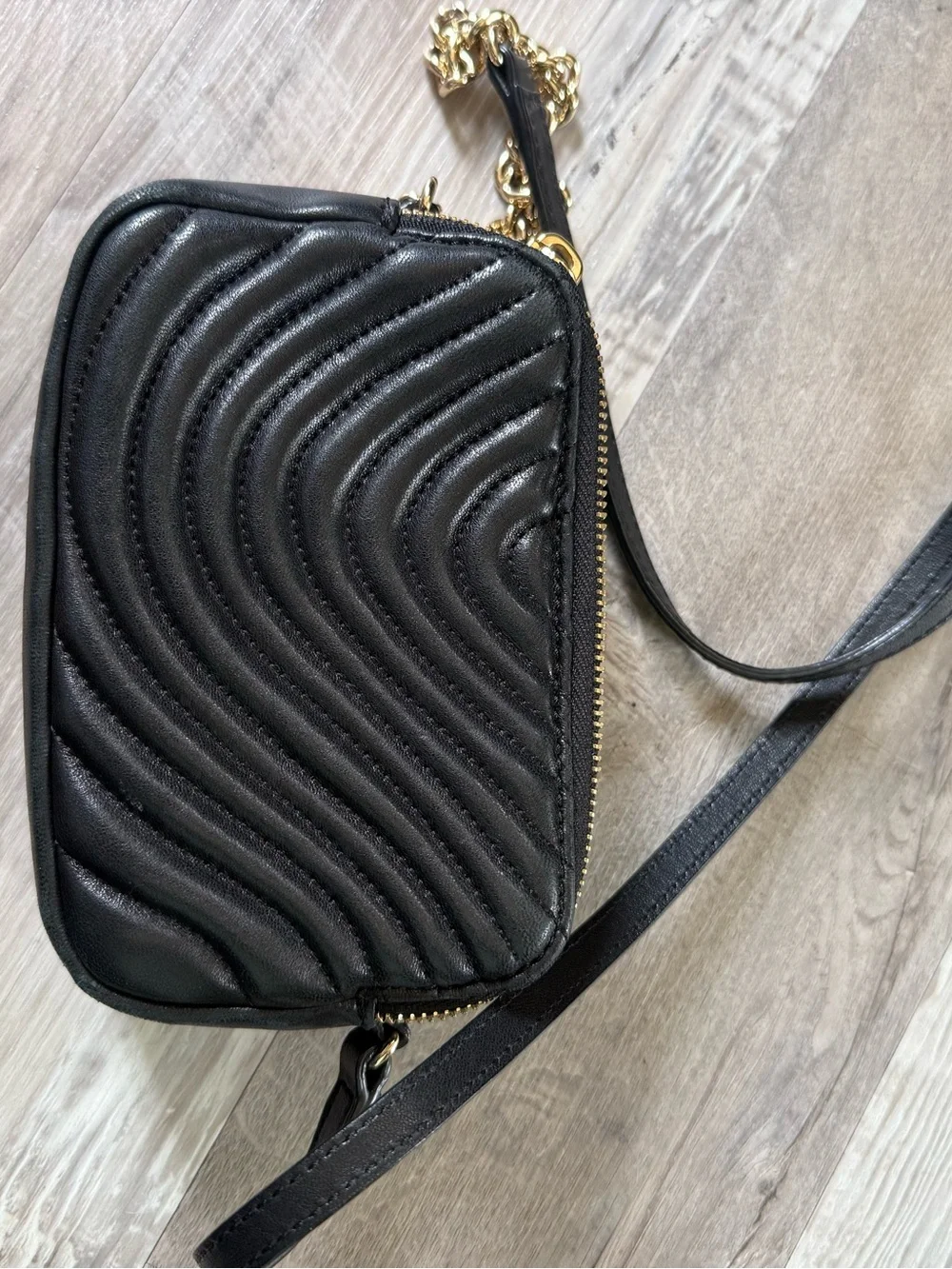 henri bendel stylish black